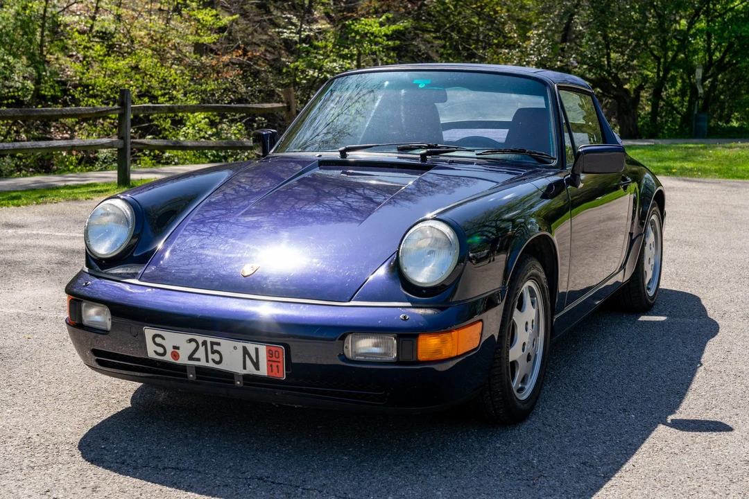 1991 Porsche 964 Carrera 4 - Image 2 of 31