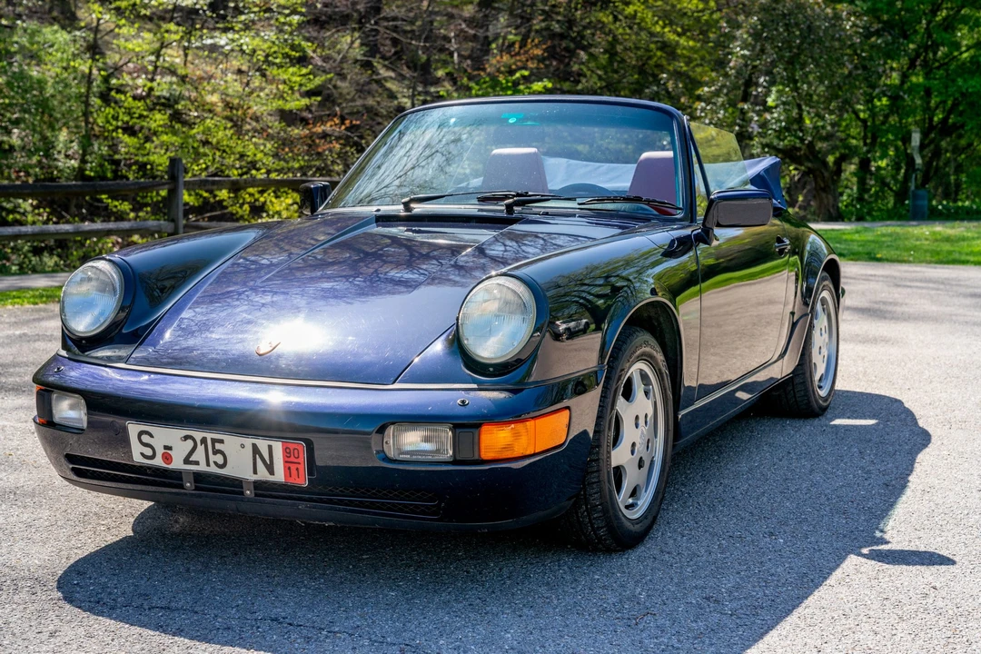 1991 Porsche 964 Carrera 4 - Image 10 of 31