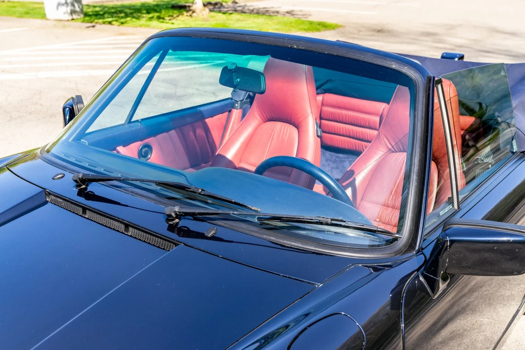 1991 Porsche 964 Carrera 4 - Image 30 of 31