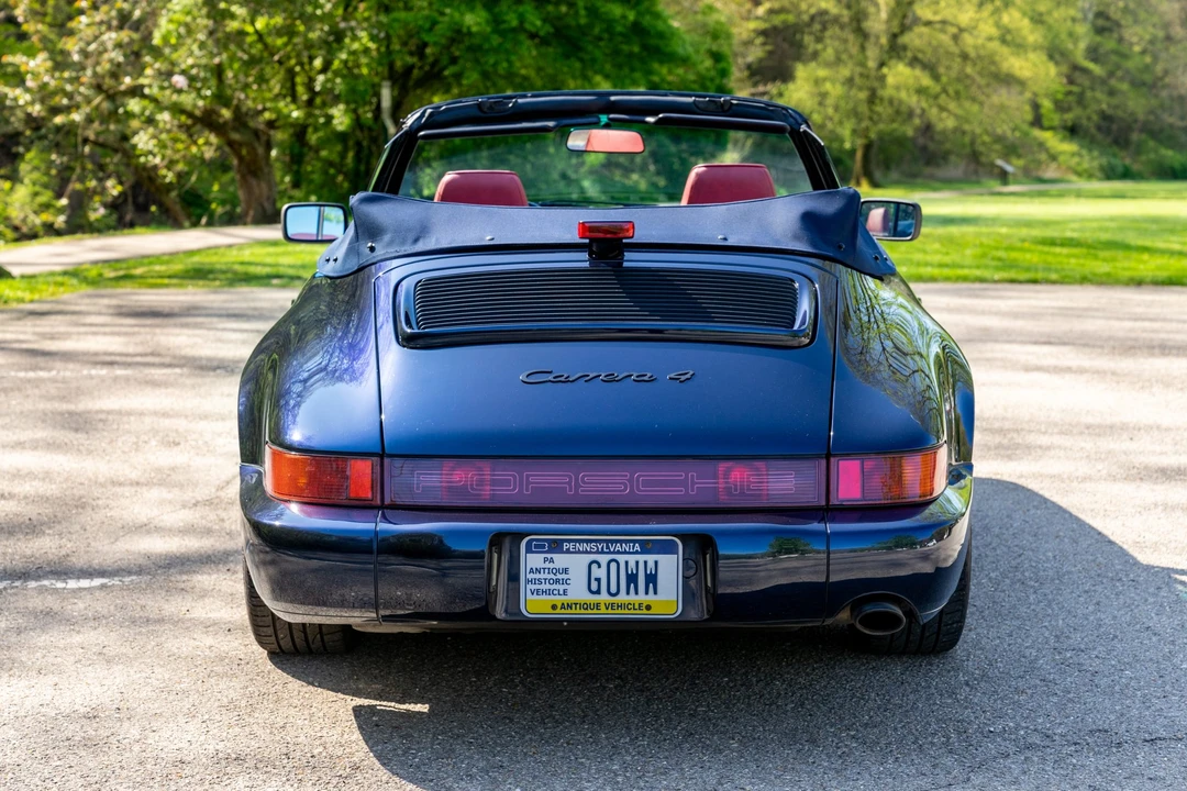 1991 Porsche 964 Carrera 4 - Image 13 of 31