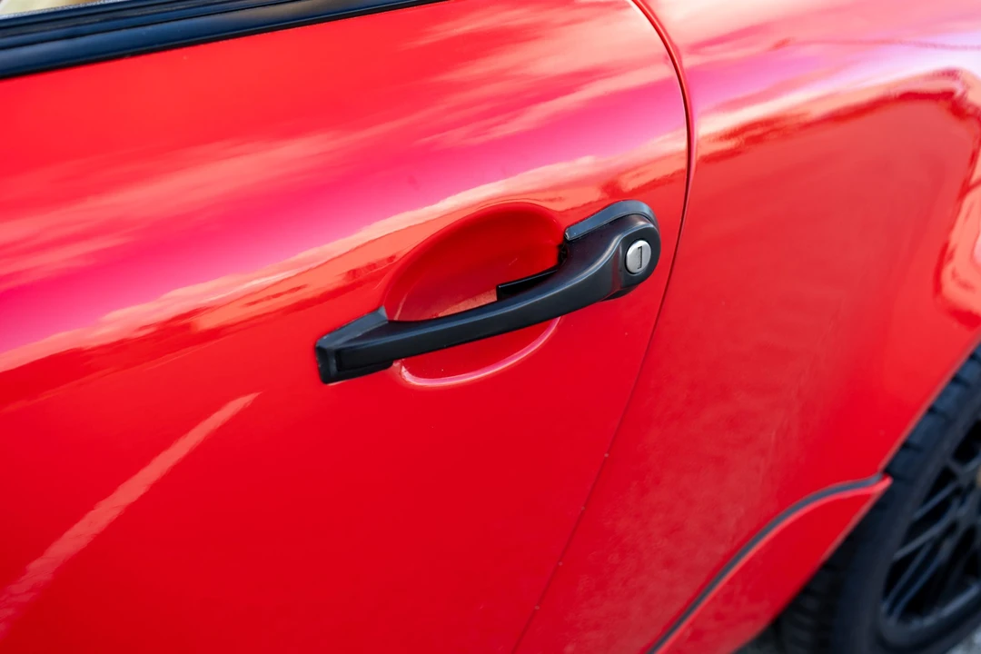 1991 Porsche 964 Carrera 4 - Image 28 of 31