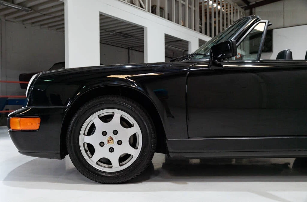 1991 Porsche 964 Carrera 4 - Image 10 of 31