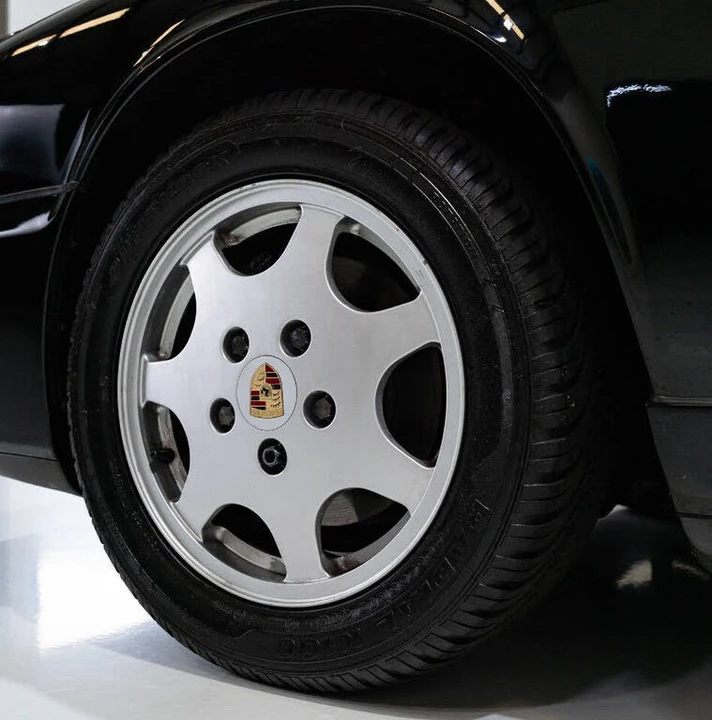 1991 Porsche 964 Carrera 4 - Image 12 of 31