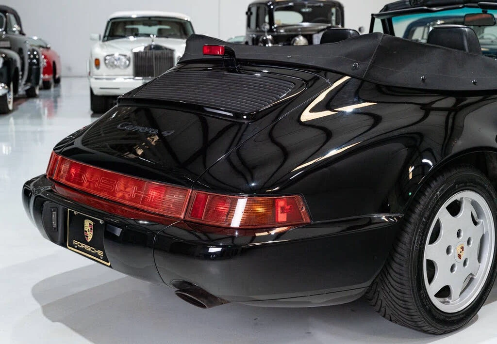 1991 Porsche 964 Carrera 4 - Image 27 of 31