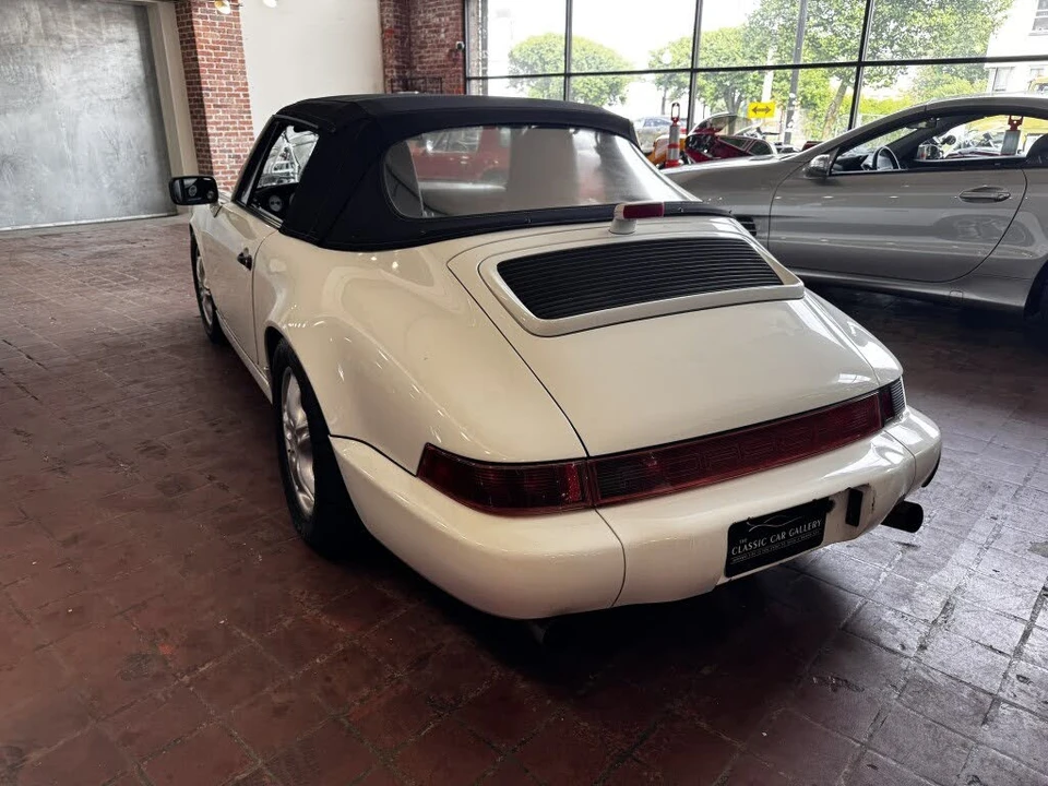 1991 Porsche 964 Carrera 4 - Image 8 of 31