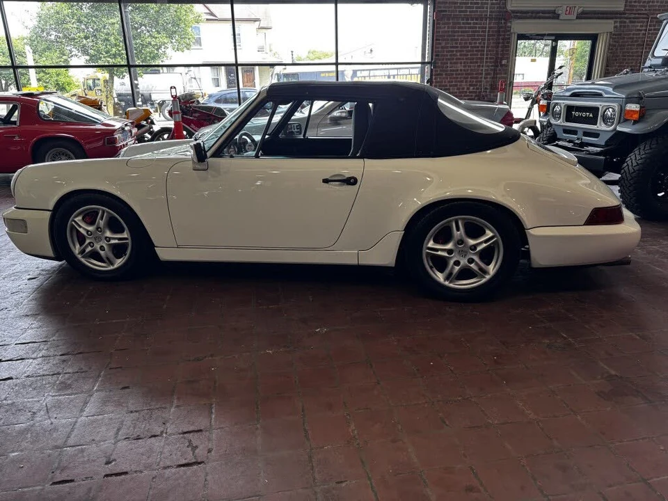 1991 Porsche 964 Carrera 4 - Image 11 of 31