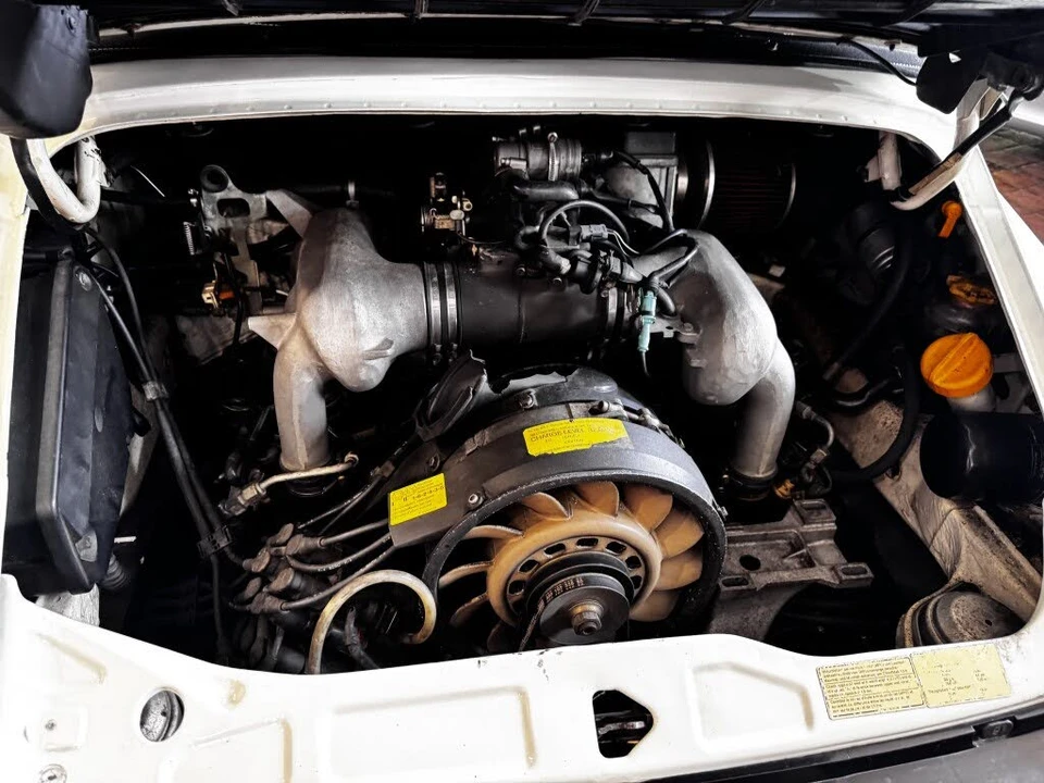 1991 Porsche 964 Carrera 4 - Image 30 of 31