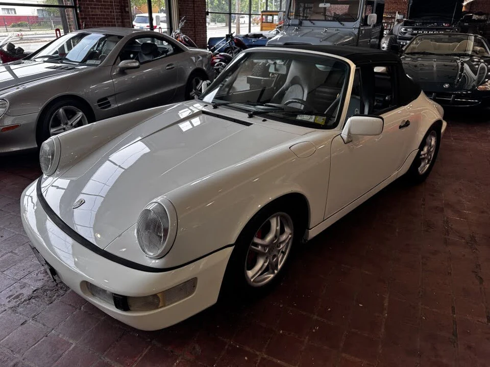 1991 Porsche 964 Carrera 4 - Image 13 of 31