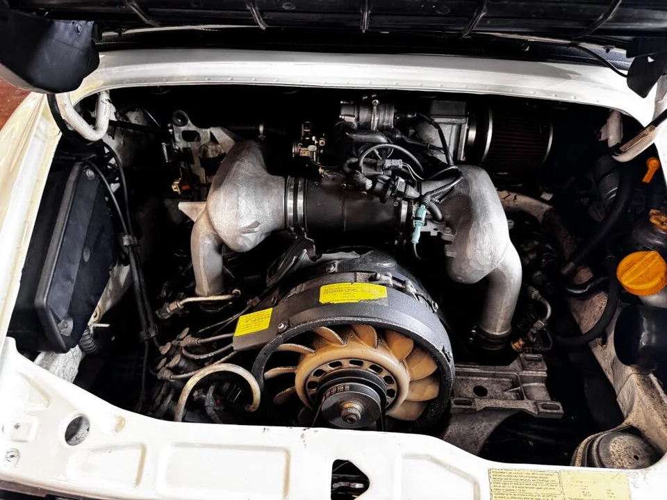 1991 Porsche 964 Carrera 4 - Image 29 of 31
