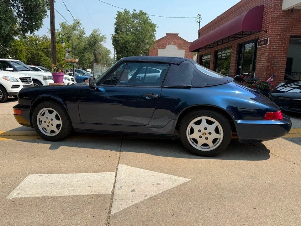 1991 Porsche 964 Carrera 4 - Image 8 of 17