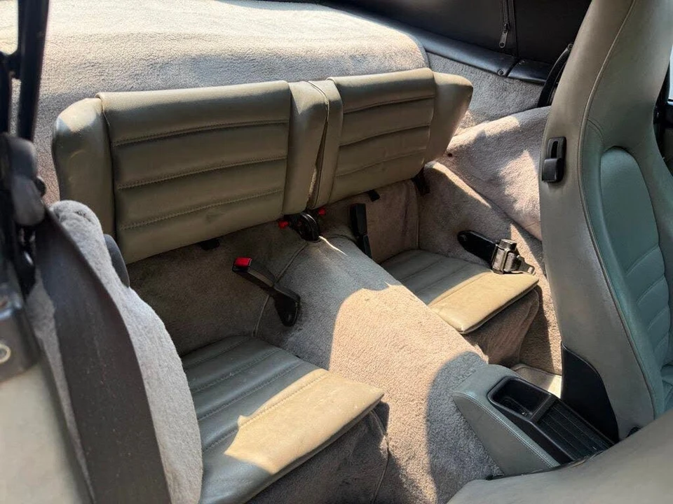 1991 Porsche 964 Carrera 4 - Image 13 of 17