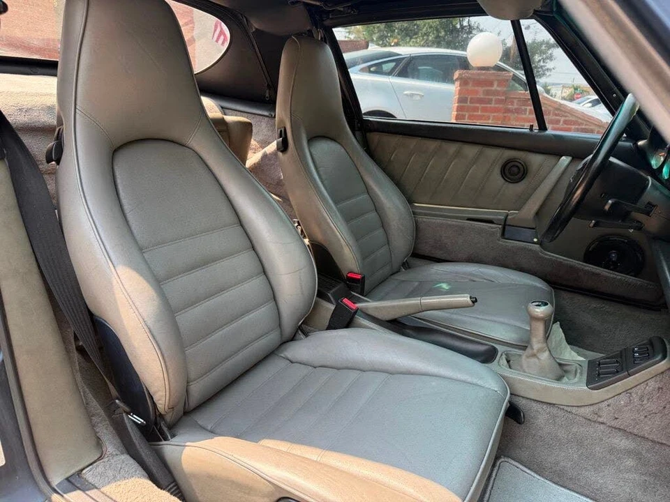 1991 Porsche 964 Carrera 4 - Image 12 of 17