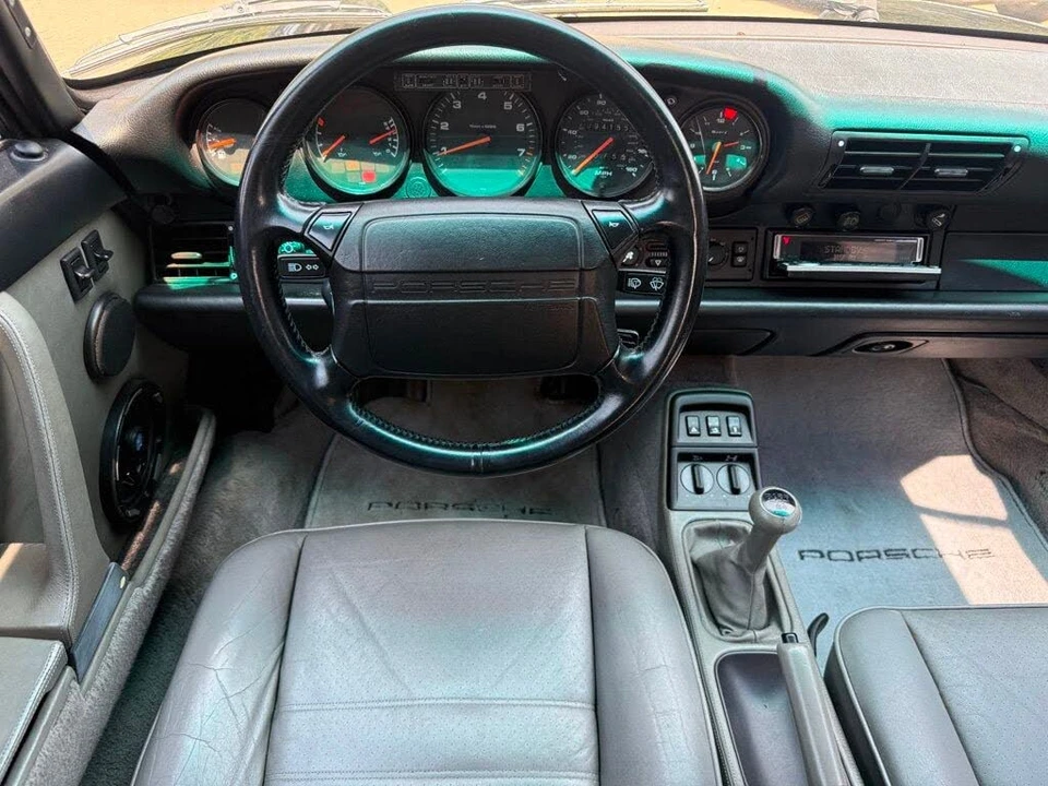 1991 Porsche 964 Carrera 4 - Image 10 of 17