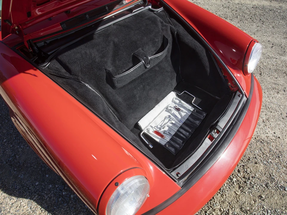 1991 Porsche 964 Carrera 4 - Image 29 of 31