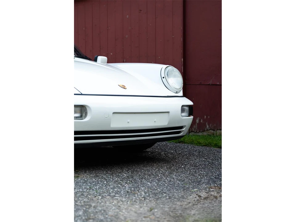 1991 Porsche 964 Carrera 4 - Image 8 of 31