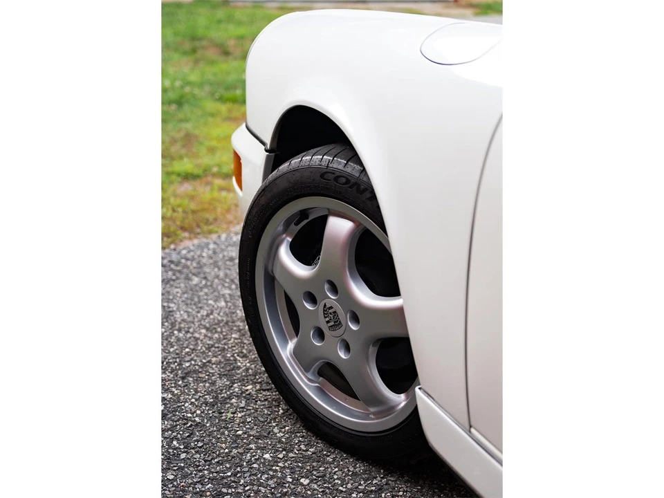 1991 Porsche 964 Carrera 4 - Image 17 of 31