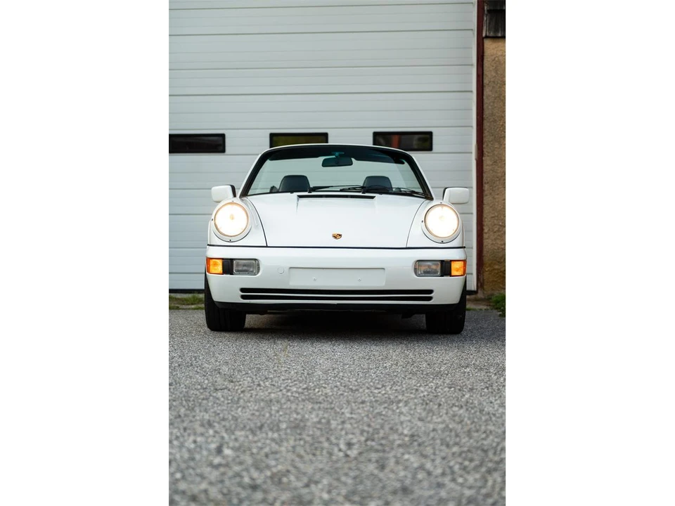 1991 Porsche 964 Carrera 4 - Image 26 of 31
