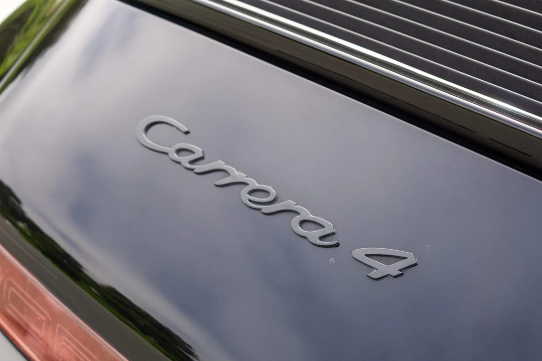 1991 Porsche 964 Carrera 4 - Image 25 of 31