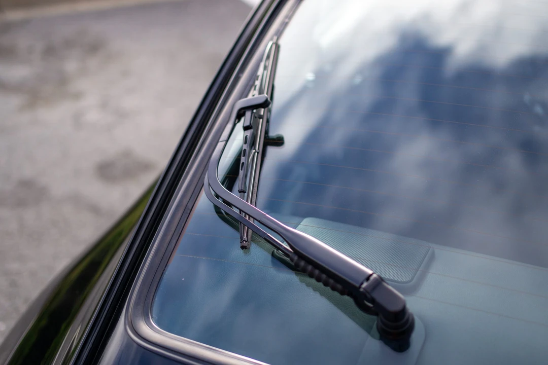 1991 Porsche 964 Carrera 4 - Image 29 of 31