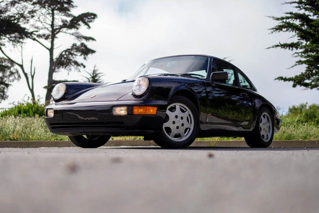 1991 Porsche 964 Carrera 4 - Image 2 of 31
