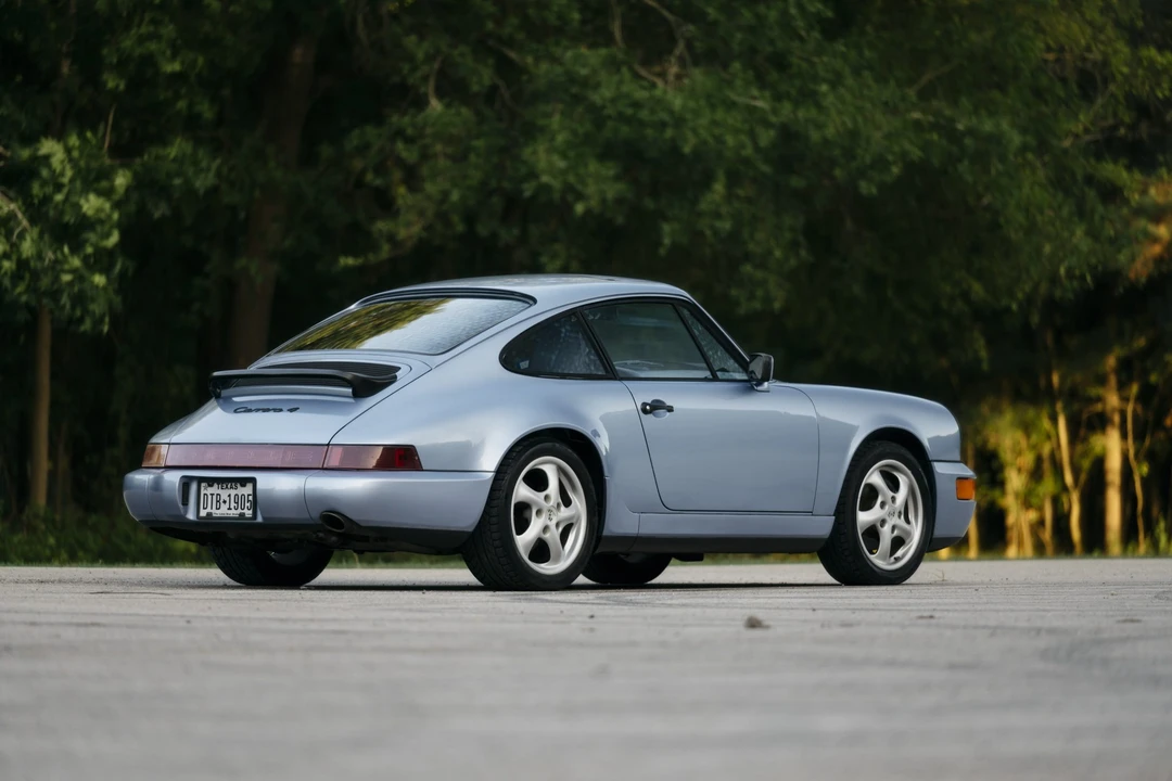 1991 Porsche 964 Carrera 4 - Image 11 of 31