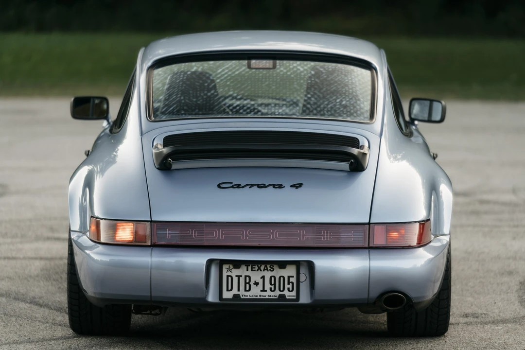 1991 Porsche 964 Carrera 4 - Image 9 of 31