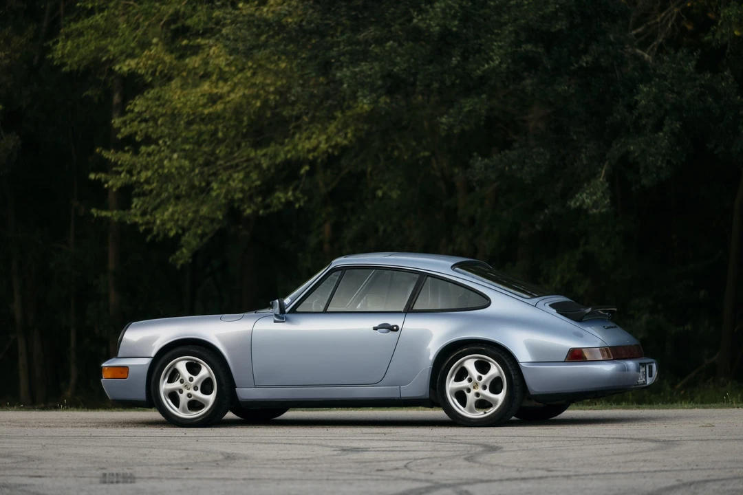 1991 Porsche 964 Carrera 4 - Image 6 of 31