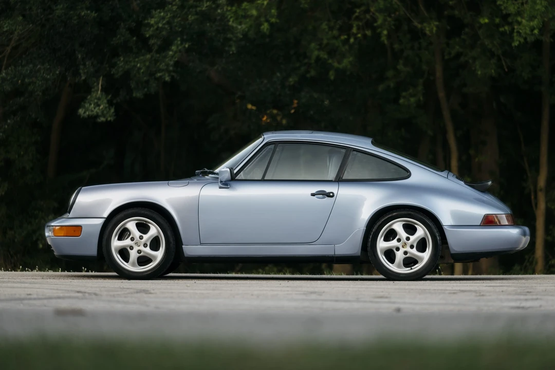 1991 Porsche 964 Carrera 4 - Image 5 of 31