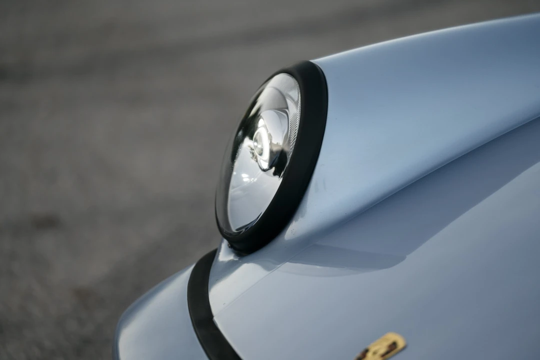 1991 Porsche 964 Carrera 4 - Image 20 of 31