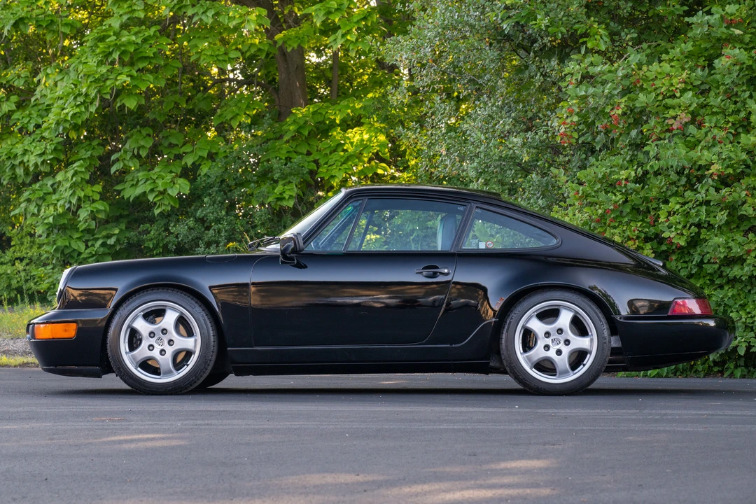 1991 Porsche 964 Carrera 4 - Image 4 of 31