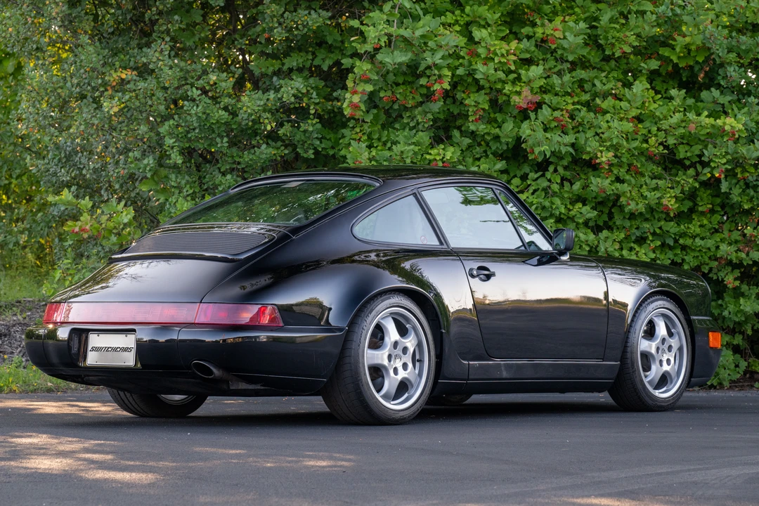 1991 Porsche 964 Carrera 4 - Image 10 of 31