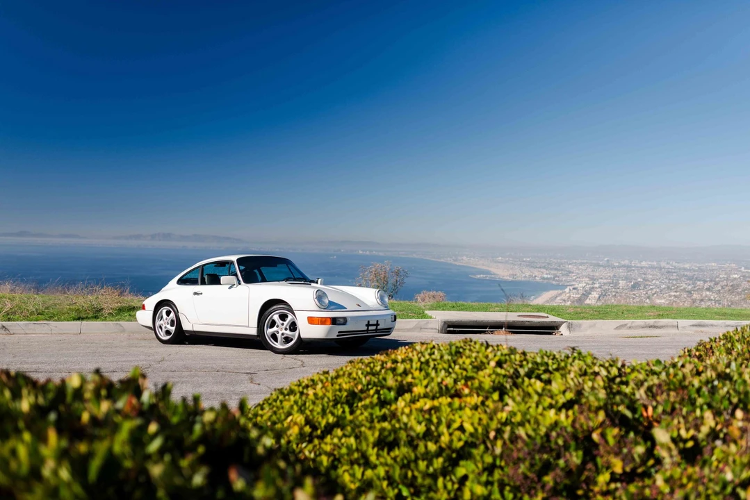 1991 Porsche 964 Carrera 4 - Image 4 of 31
