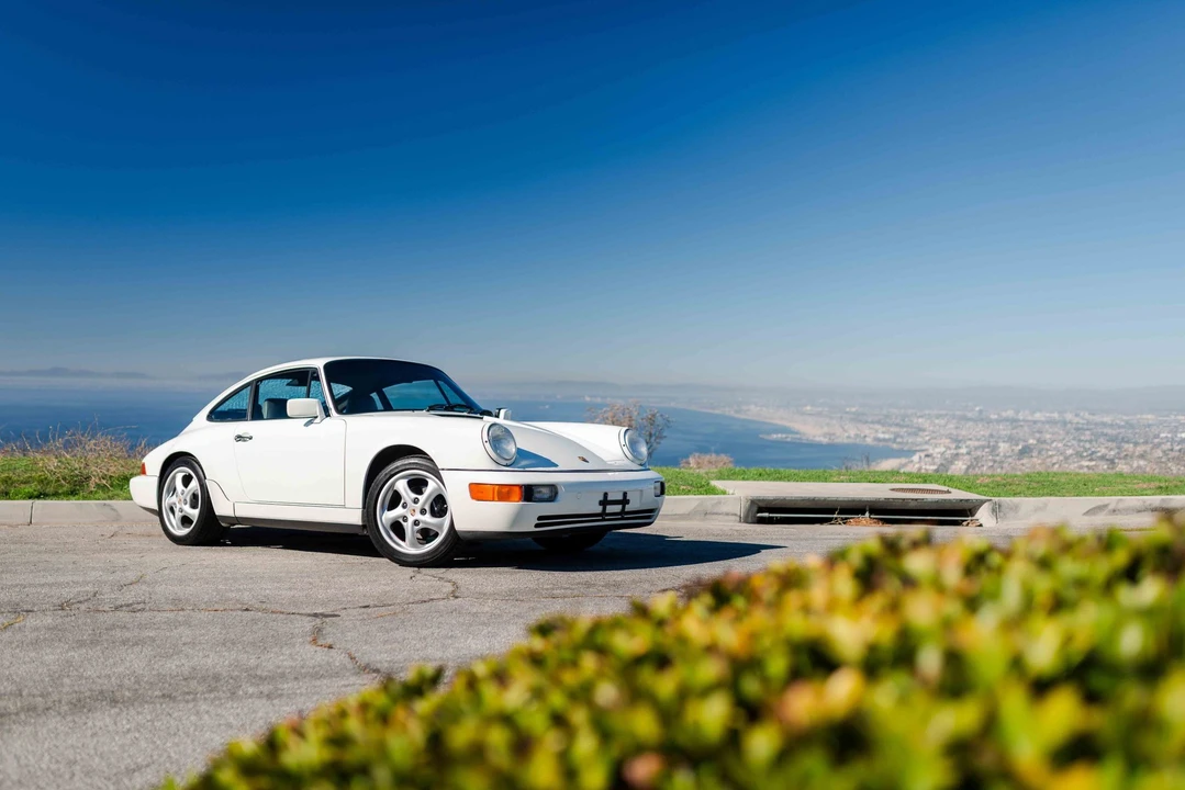 1991 Porsche 964 Carrera 4 - Image 6 of 31