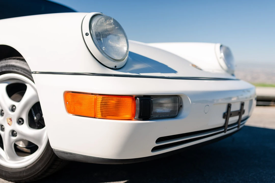 1991 Porsche 964 Carrera 4 - Image 25 of 31