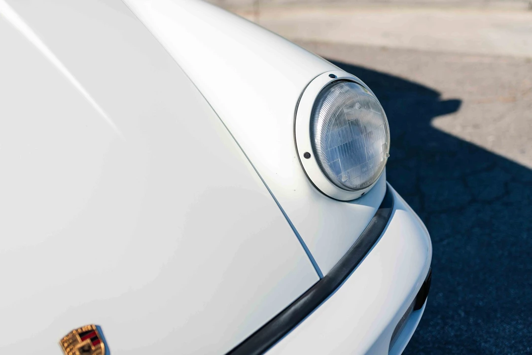 1991 Porsche 964 Carrera 4 - Image 29 of 31