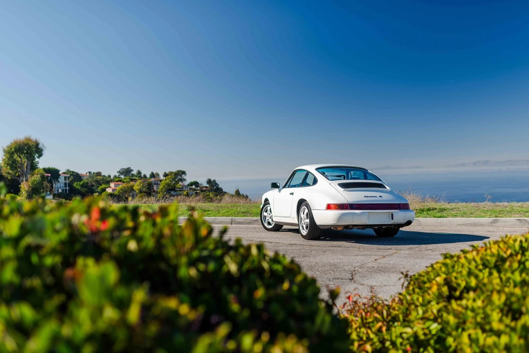 1991 Porsche 964 Carrera 4 - Image 17 of 31