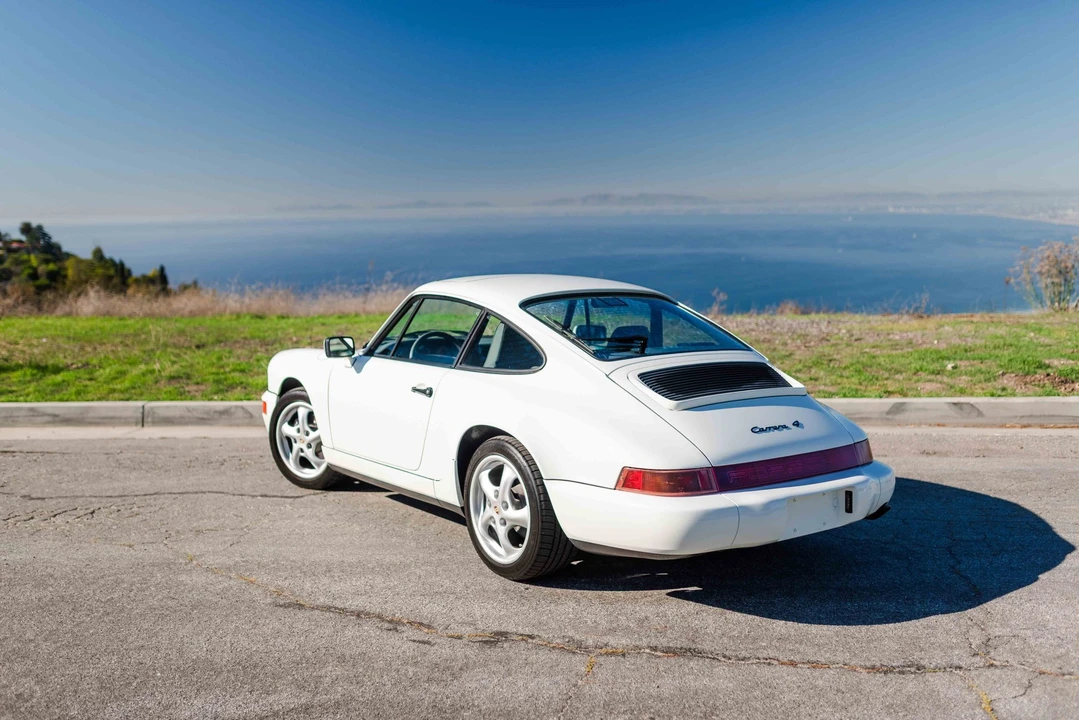 1991 Porsche 964 Carrera 4 - Image 21 of 31