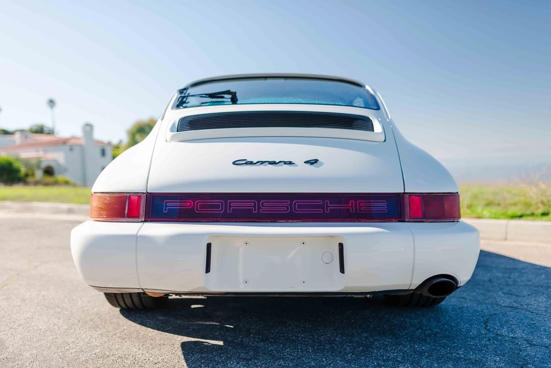 1991 Porsche 964 Carrera 4 - Image 16 of 31
