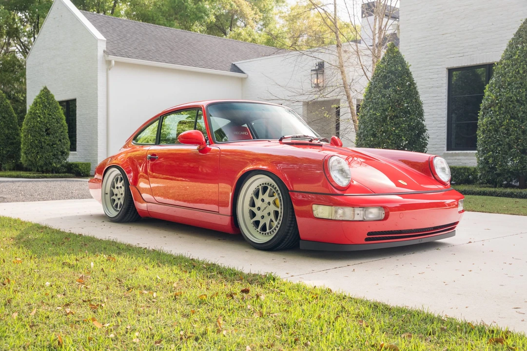 1991 Porsche 964 Carrera 4 - Image 10 of 31