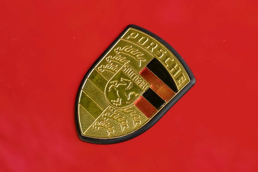 1991 Porsche 964 Carrera 4 - Image 17 of 31