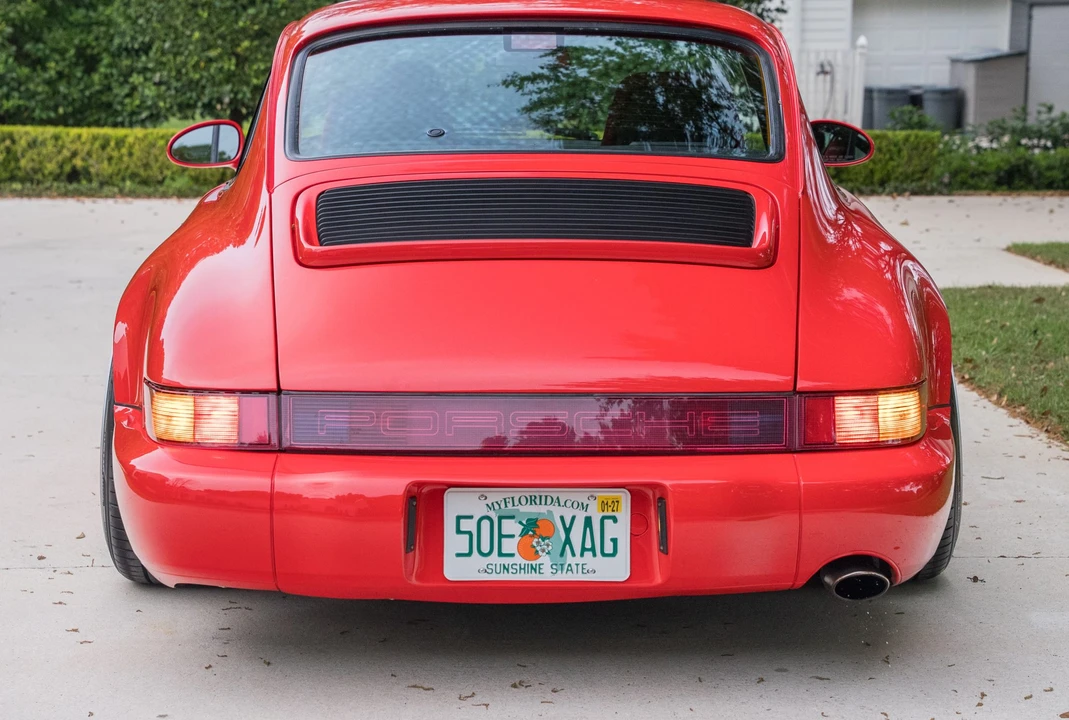 1991 Porsche 964 Carrera 4 - Image 5 of 31