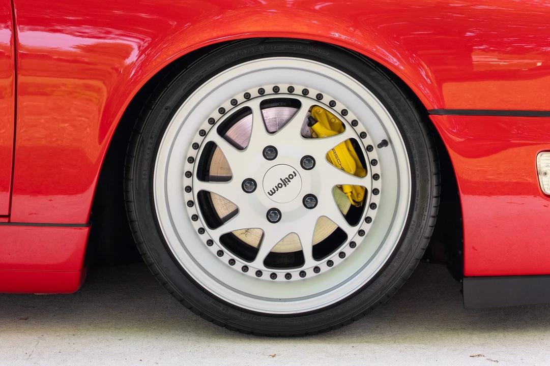 1991 Porsche 964 Carrera 4 - Image 28 of 31
