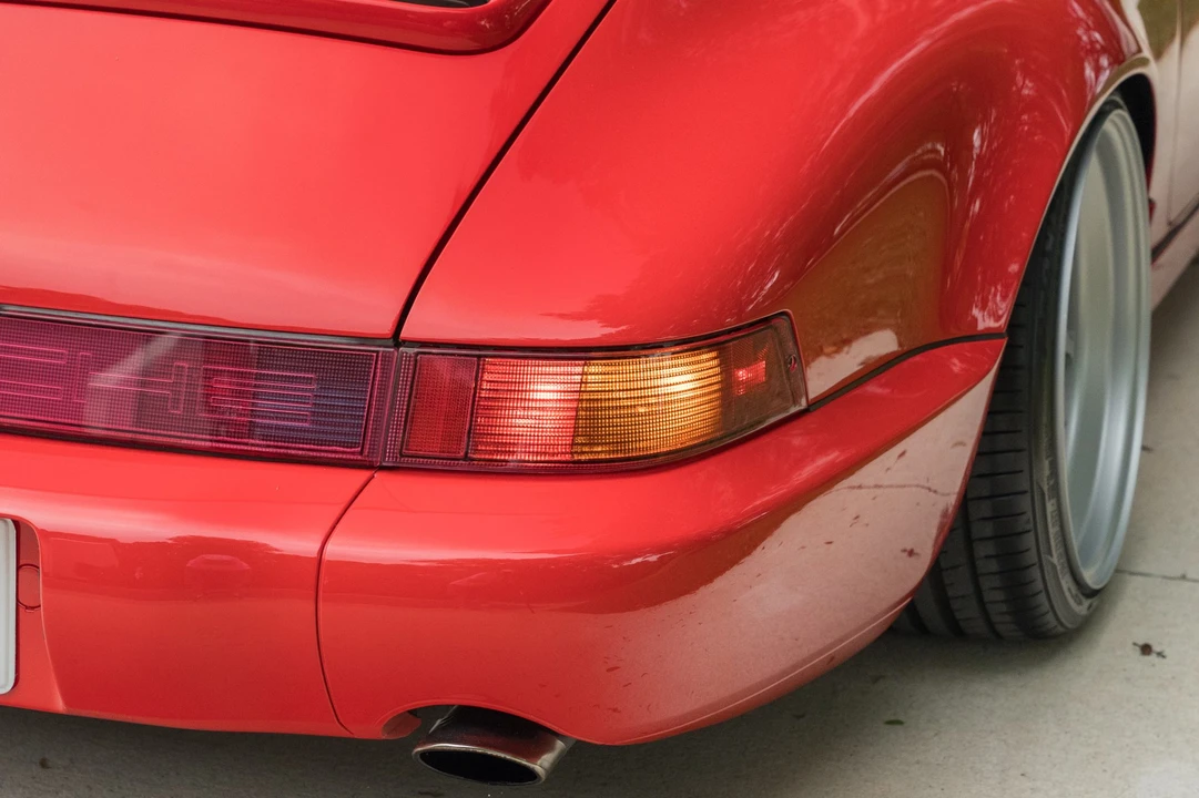 1991 Porsche 964 Carrera 4 - Image 13 of 31