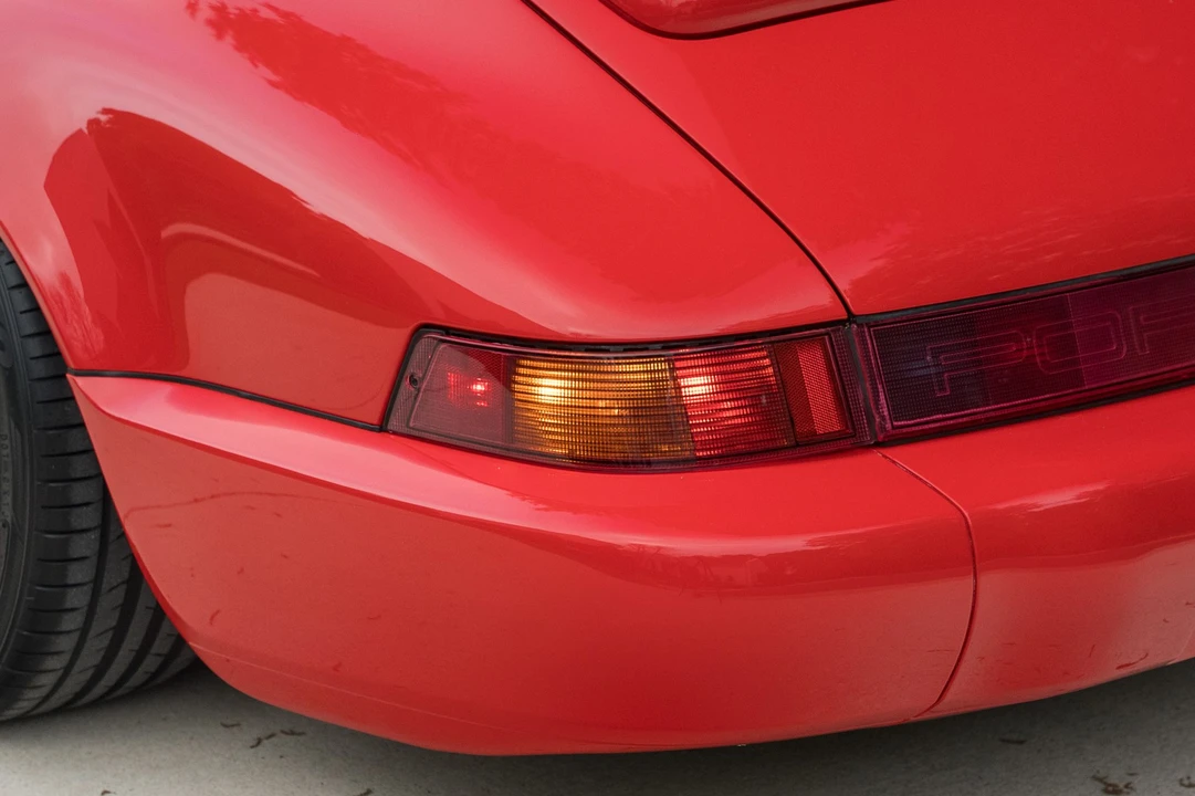 1991 Porsche 964 Carrera 4 - Image 14 of 31