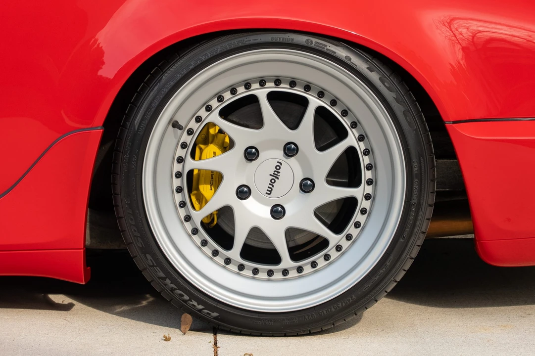 1991 Porsche 964 Carrera 4 - Image 30 of 31