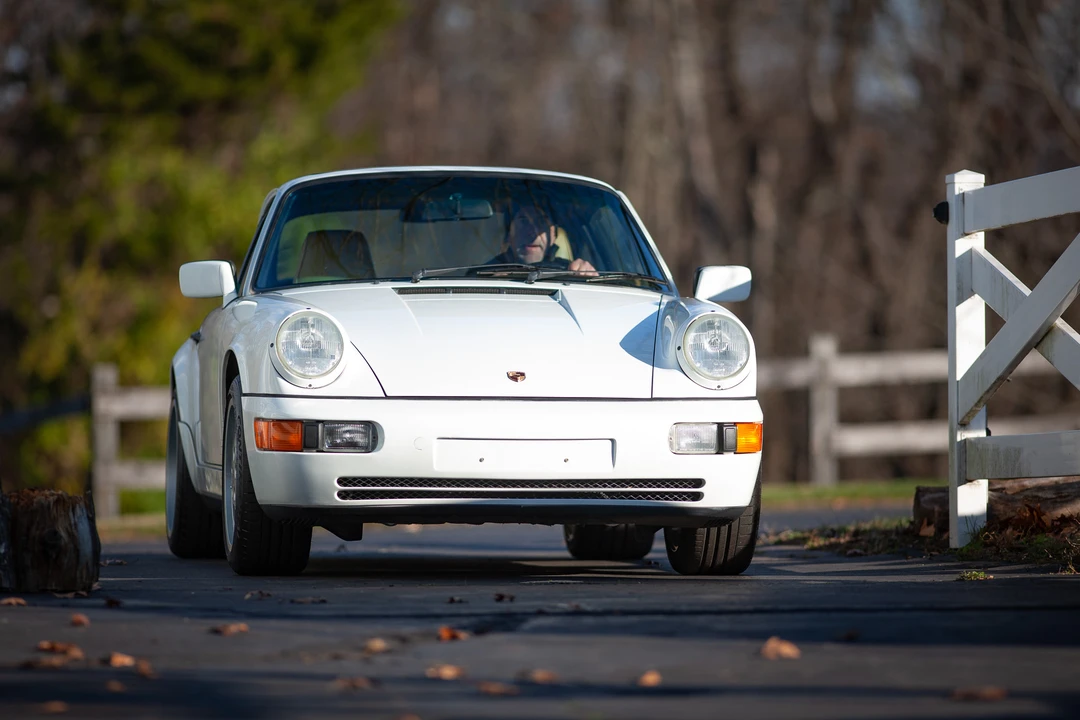 1991 Porsche 964 Carrera 4 - Image 28 of 31
