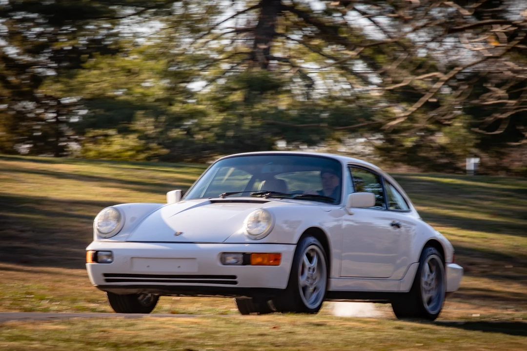 1991 Porsche 964 Carrera 4 - Image 11 of 31