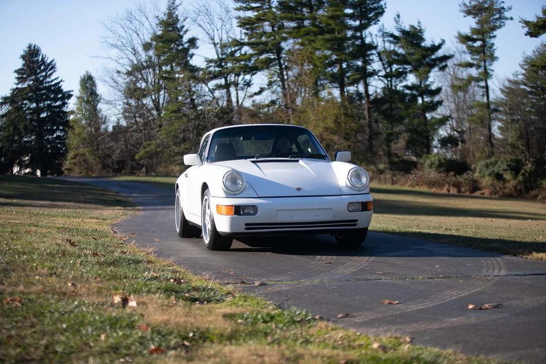 1991 Porsche 964 Carrera 4 - Image 9 of 31