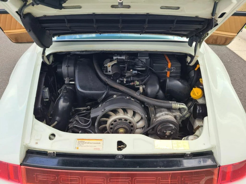 1991 Porsche 964 Carrera 4 - Image 18 of 31