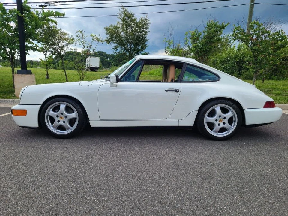 1991 Porsche 964 Carrera 4 - Image 2 of 31